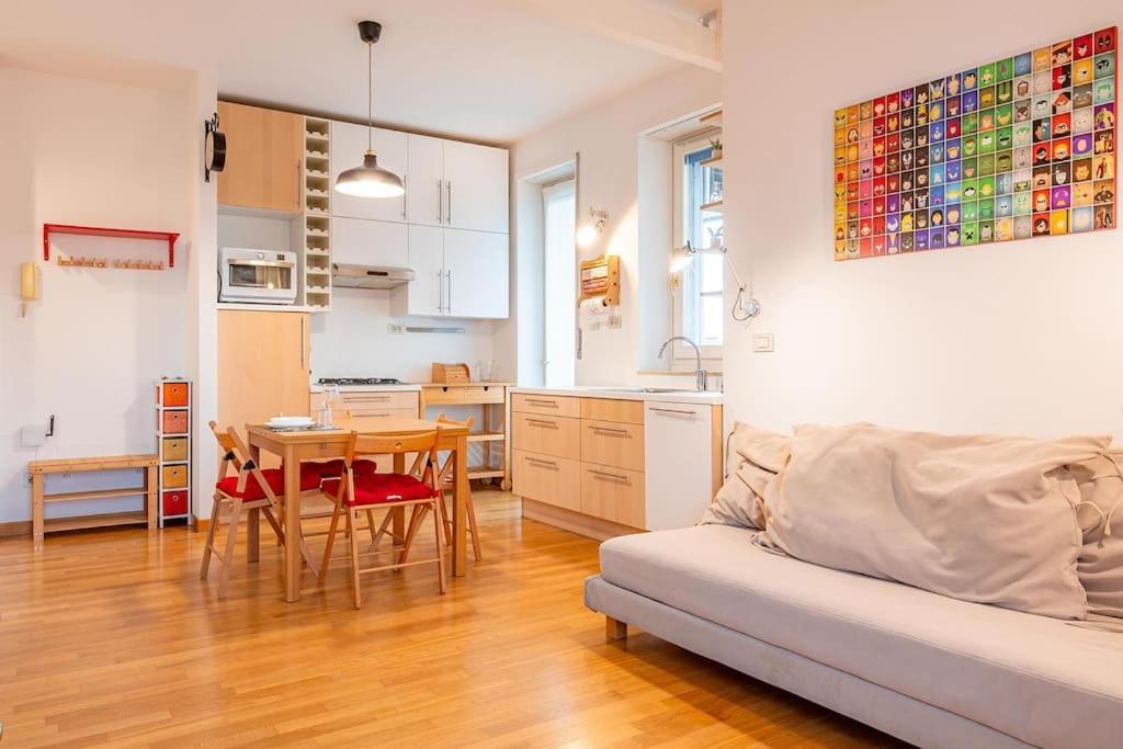 Guest Planet - Grazioso Bilocale Bande Nere M1 Leilighet Milano Eksteriør bilde